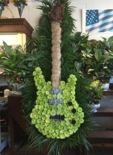 Green Guitar Standing Spray