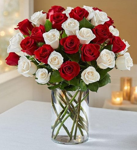 I'm Yours (30 ROSES VASE)