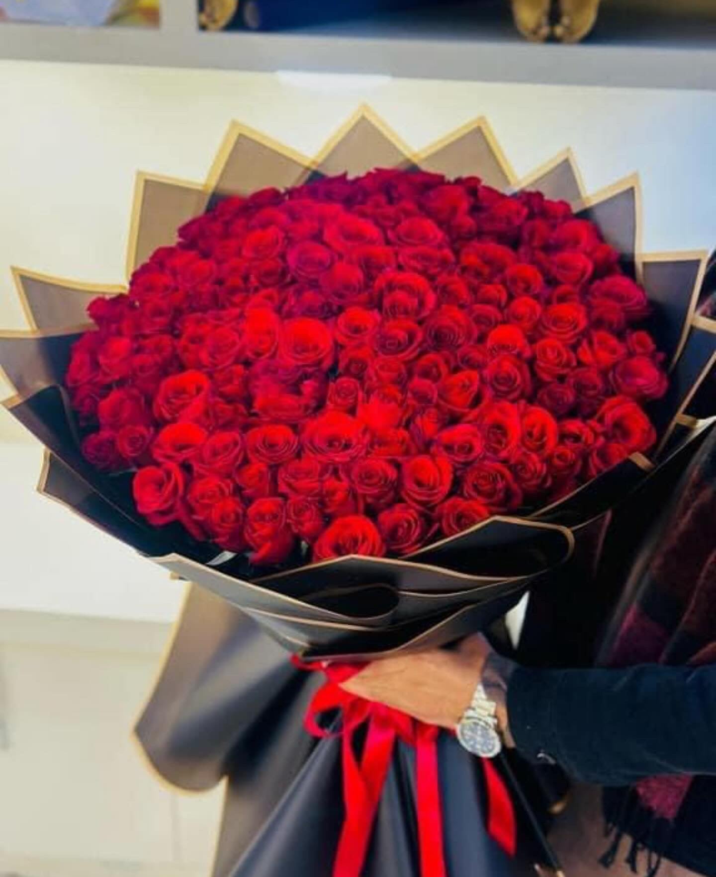 The Roses bouquet (Buchon 100, 75, 50 roses) – OC Boulevard Florist